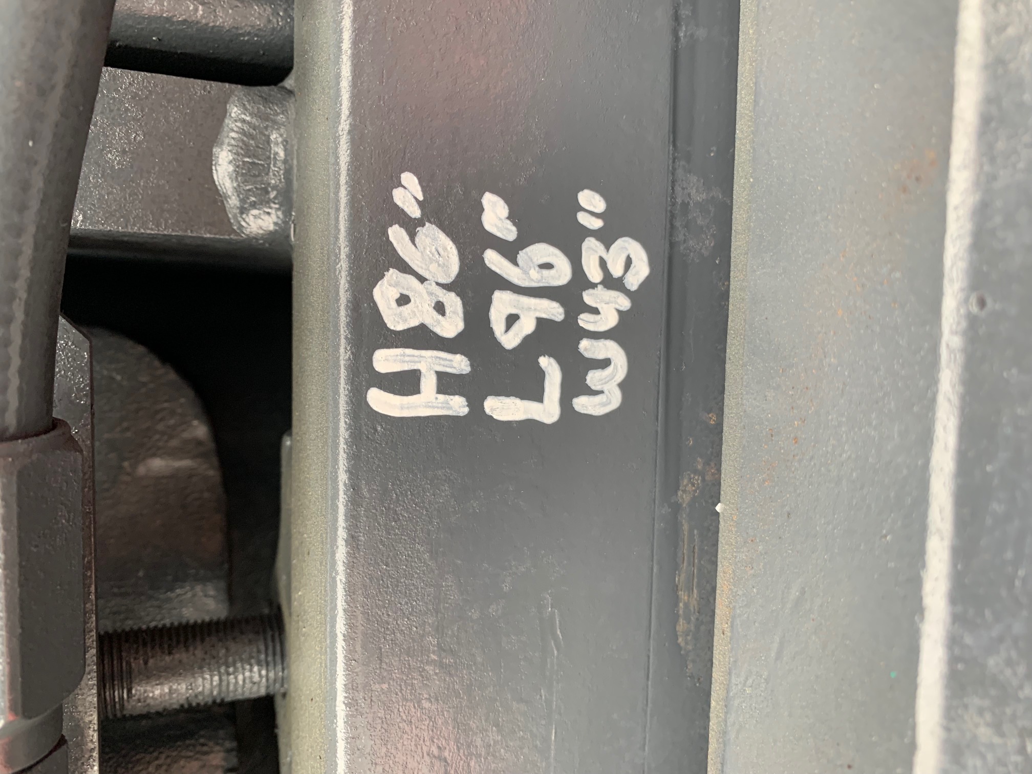 2001 komatsu forklift with dimensions H86" L96" W43" for sale