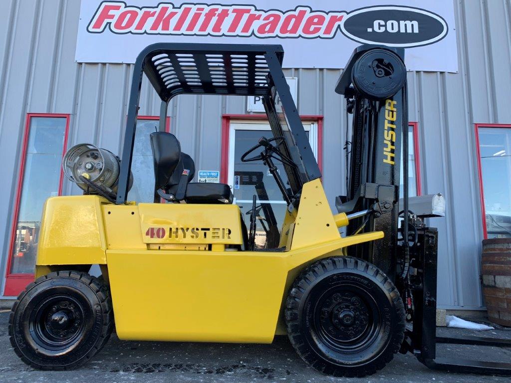 3 stage mast yellow 2004 hyster forklift for sale