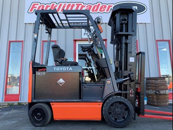 Orange toyota forklift with 5,000lb capacity for sale