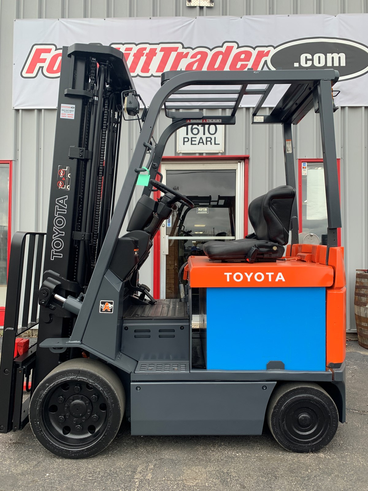 2002 TOYOTA 7FBCU20 4000LB CUSHION TIRE FORKLIFT M