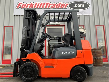 Cushion traction tire 2002 toyota forklift for sale