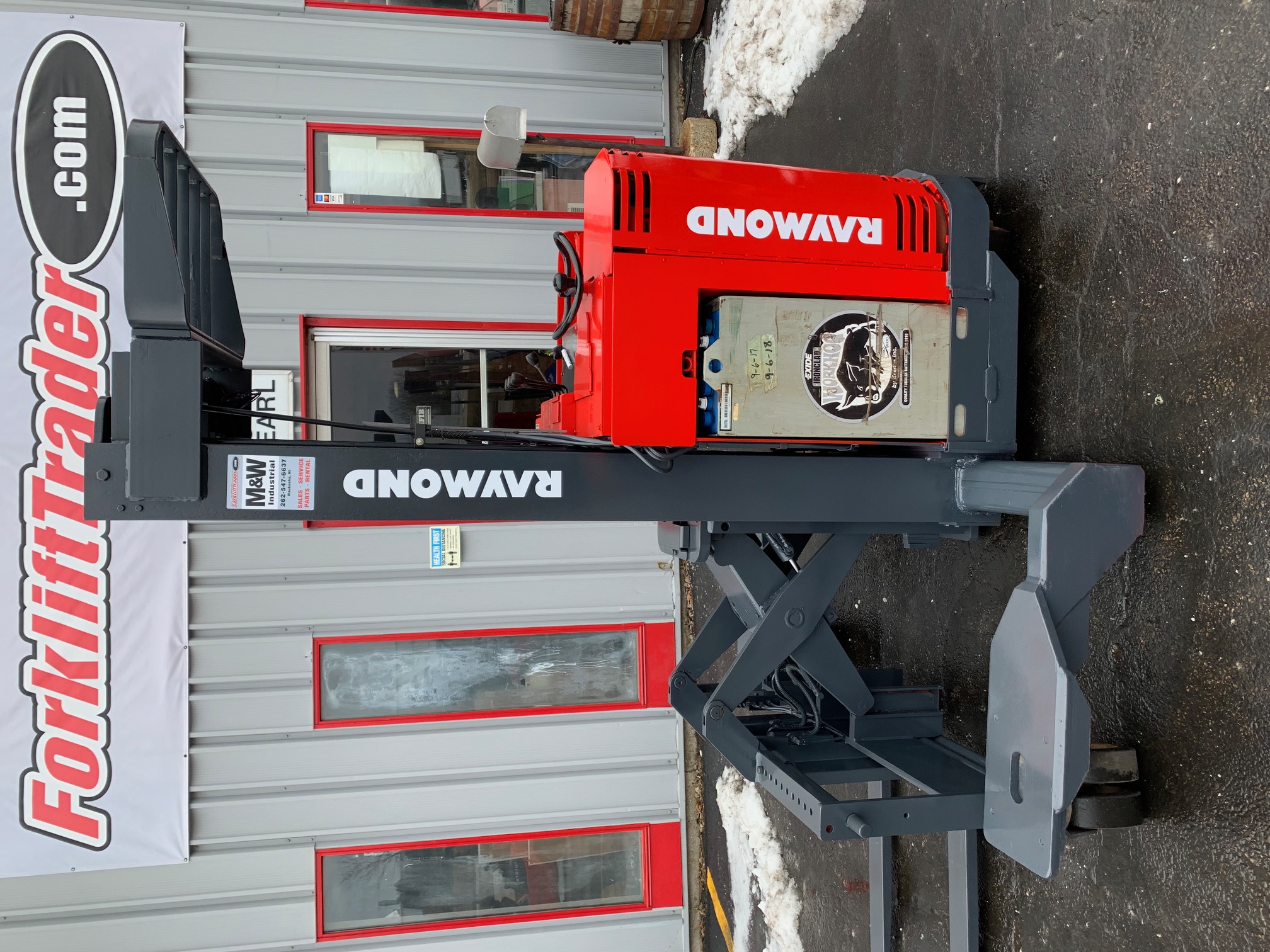 Red raymond reach truck with 3,000lb capacity for sale