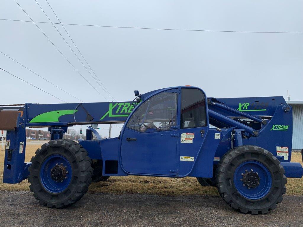 2015 blue xtreme forklift with 12,000lb capacity for sale