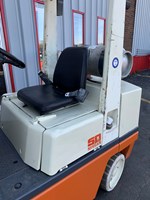 Auto transmission orange 1997 nissan forklift for sale