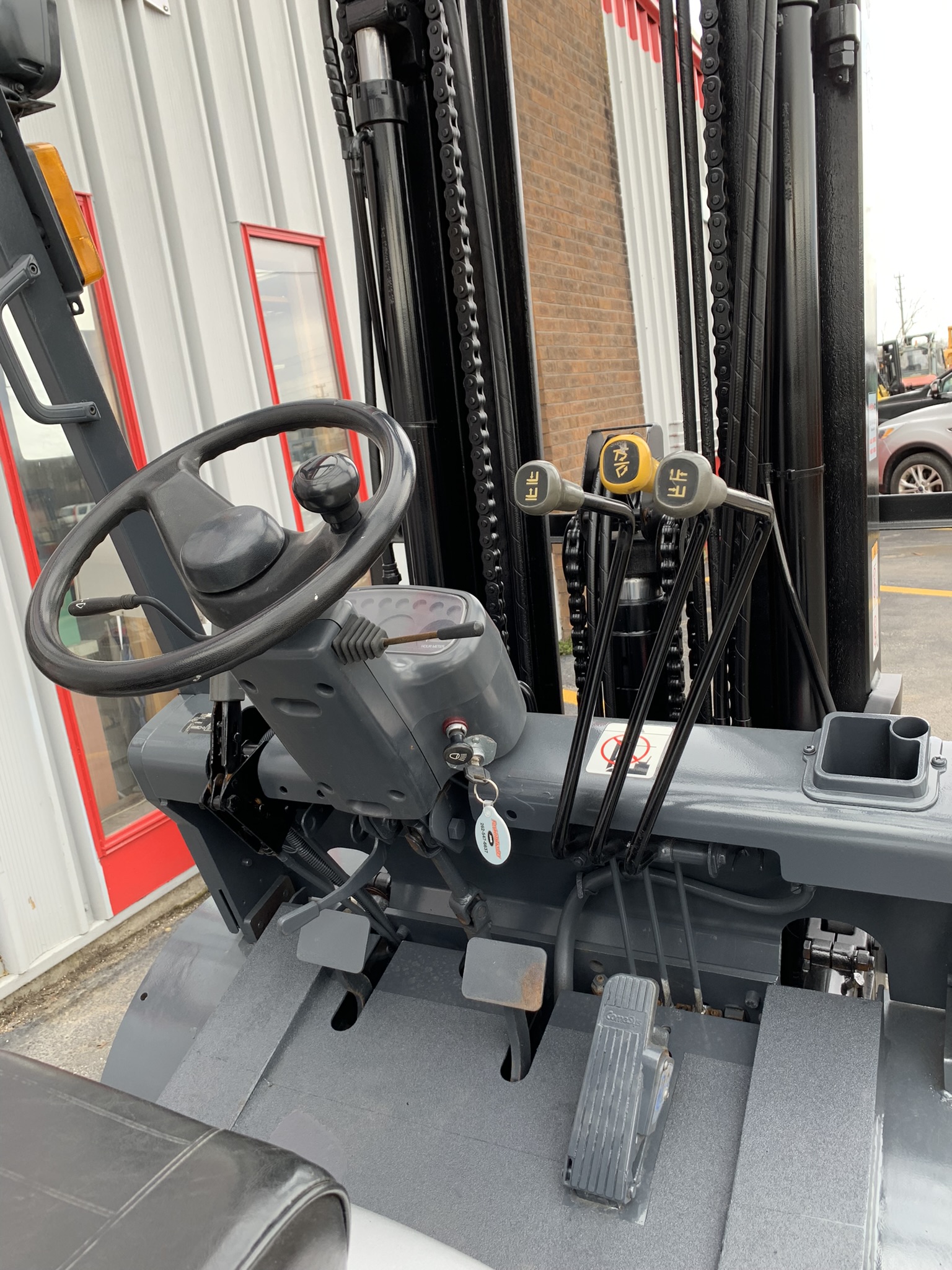 Silver hystu forklift with side shifter for sale