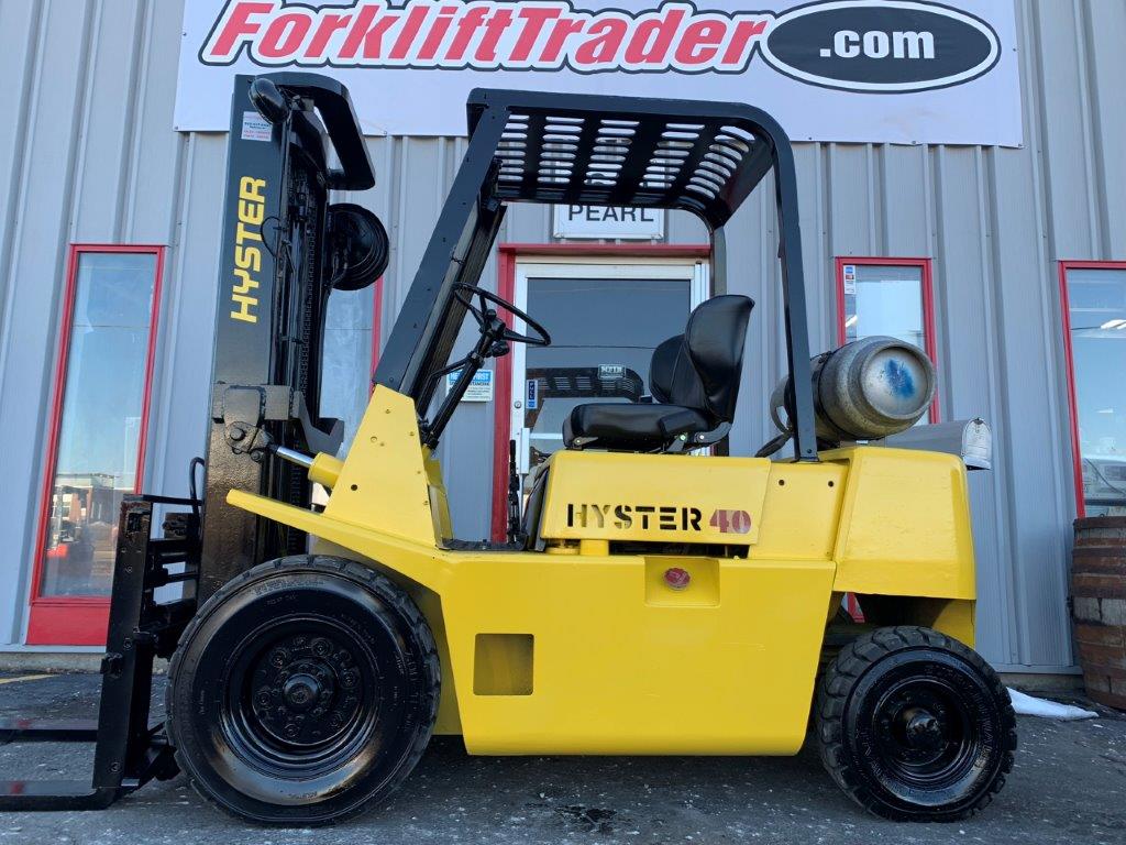 L.P. Gas 2004 hyster forklift for sale