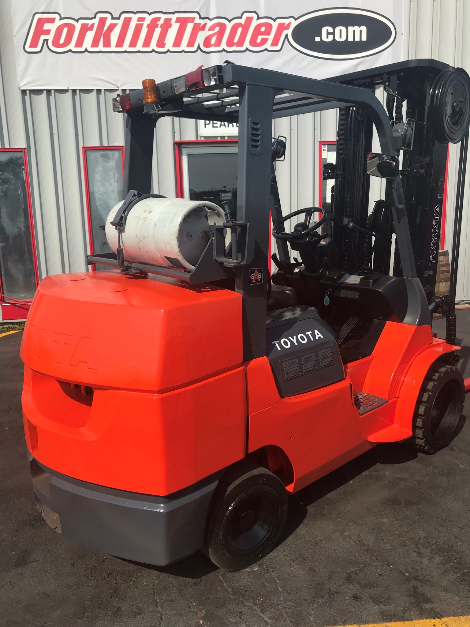 1,000lb capacity orange toyota forklift for sale