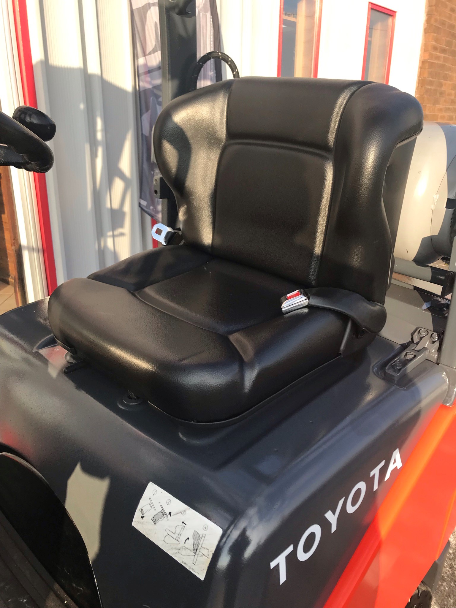Power steering 2011 red toyota forklift for sale