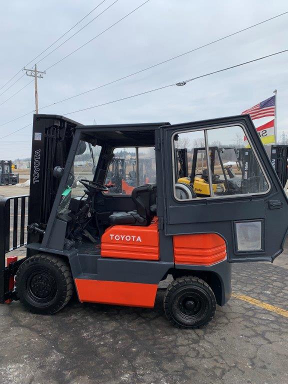 Power steering orange toyota forklift for sale