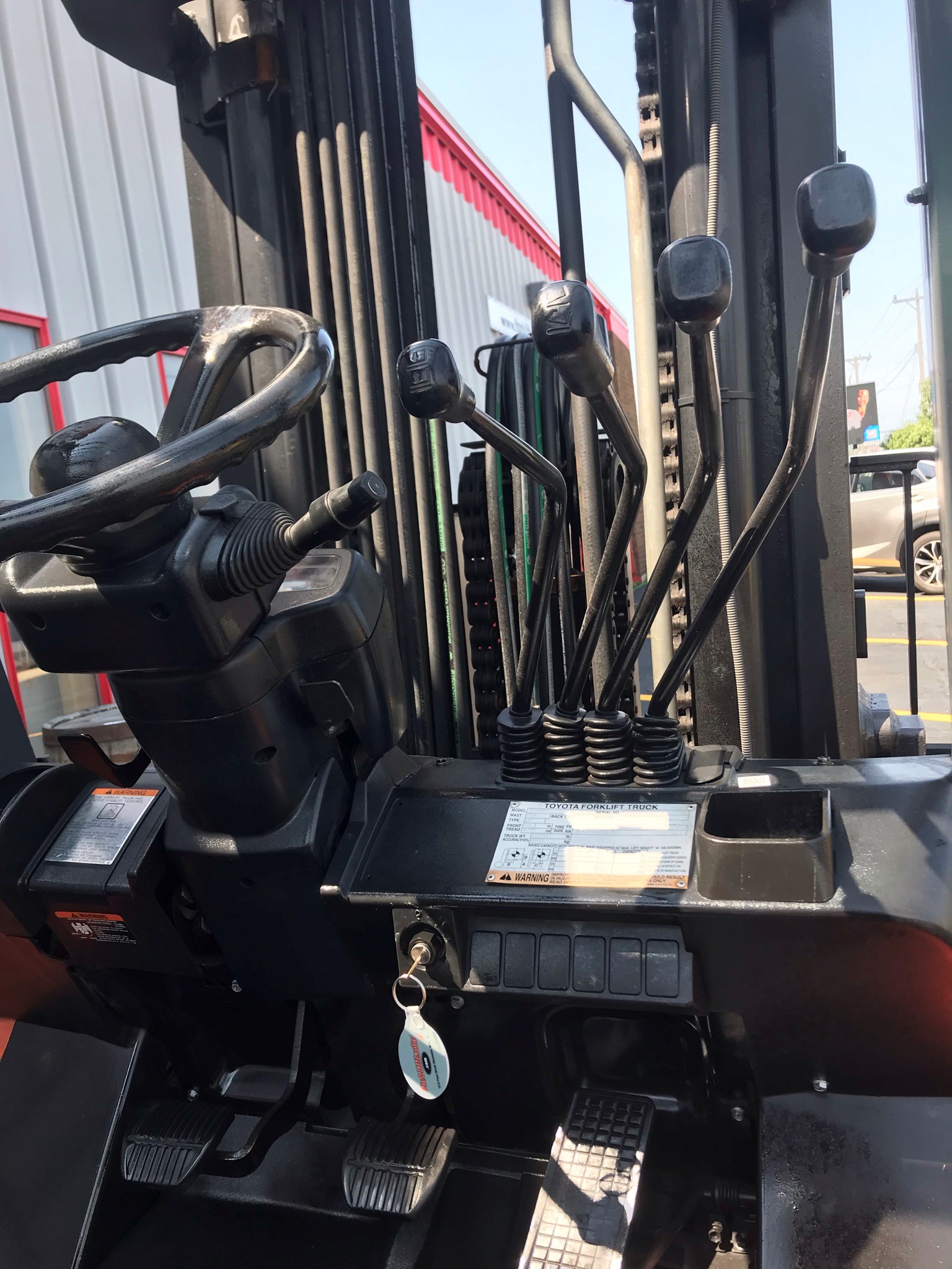 Orange 2006 toyota forklift with side shifter for sale