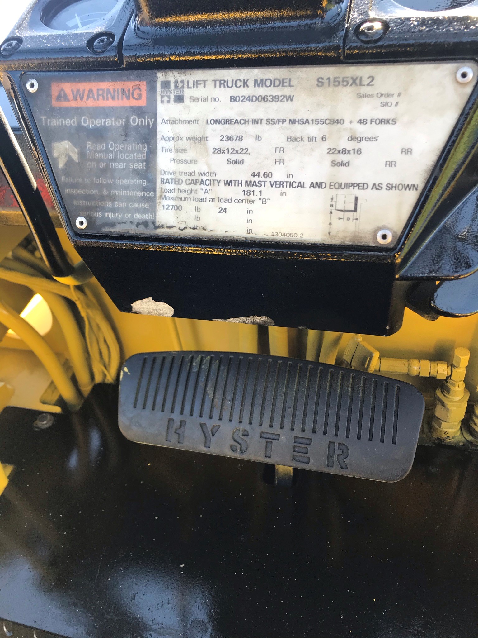 Model S155XL2 yellow hyster forklift with serial number B024D06392W for sale