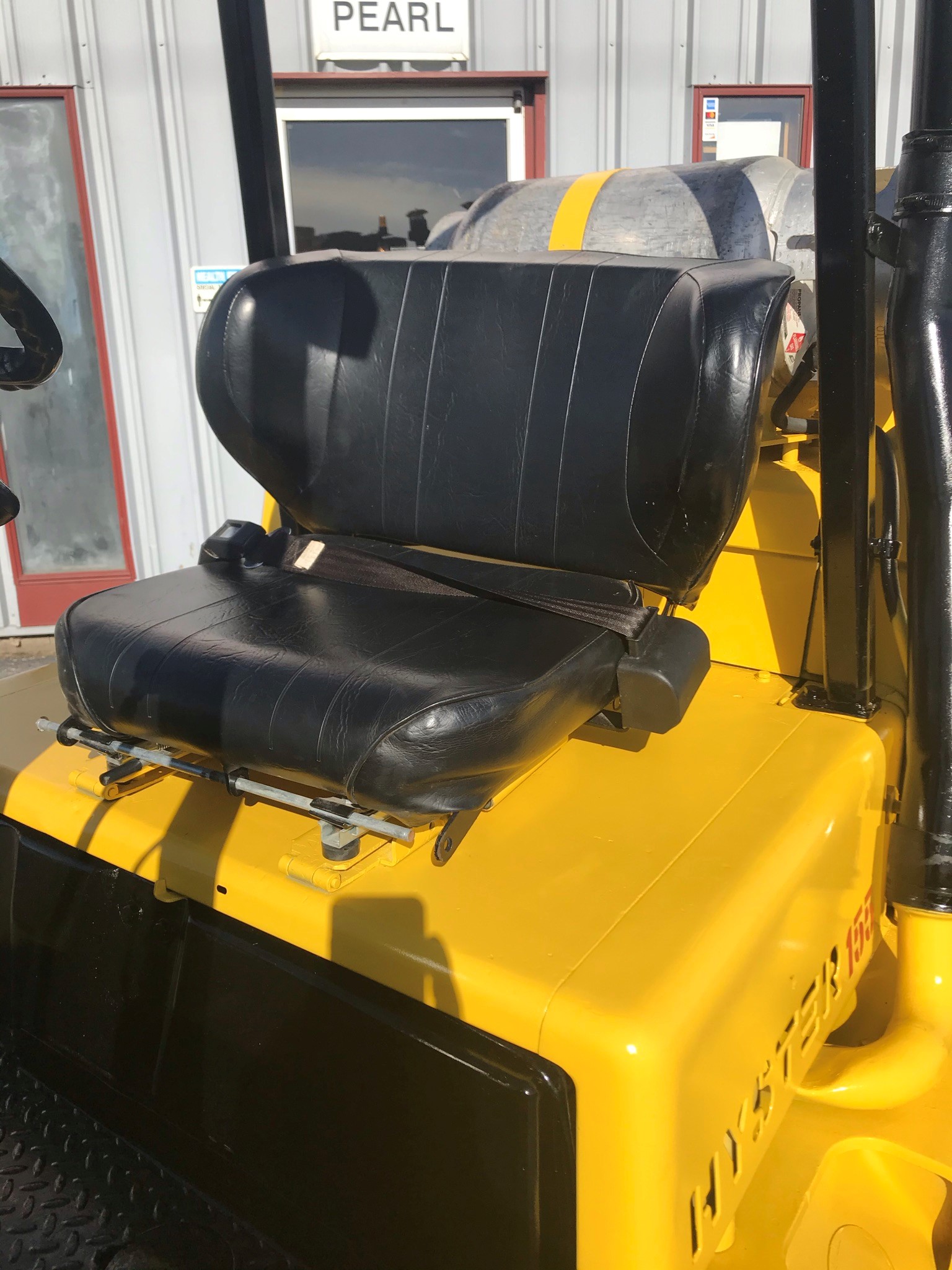 15,500lb capacity yellow hyster forklift for sale