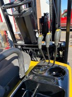 Yellow toyota forklift with side shifter for sale