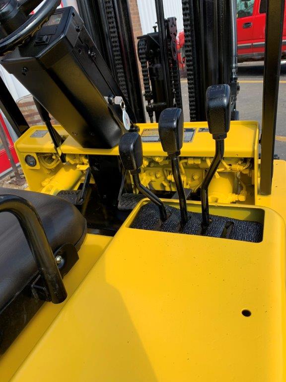 1997 daewoo forklift with side shifter for sale
