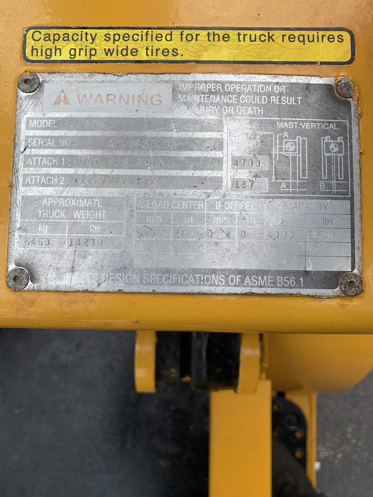 Model GP40KL yellow caterpillar forklift with serial number AT29B50198 for sale