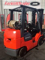 2005 orange toyota forklift with 5,000lb capacity for sale