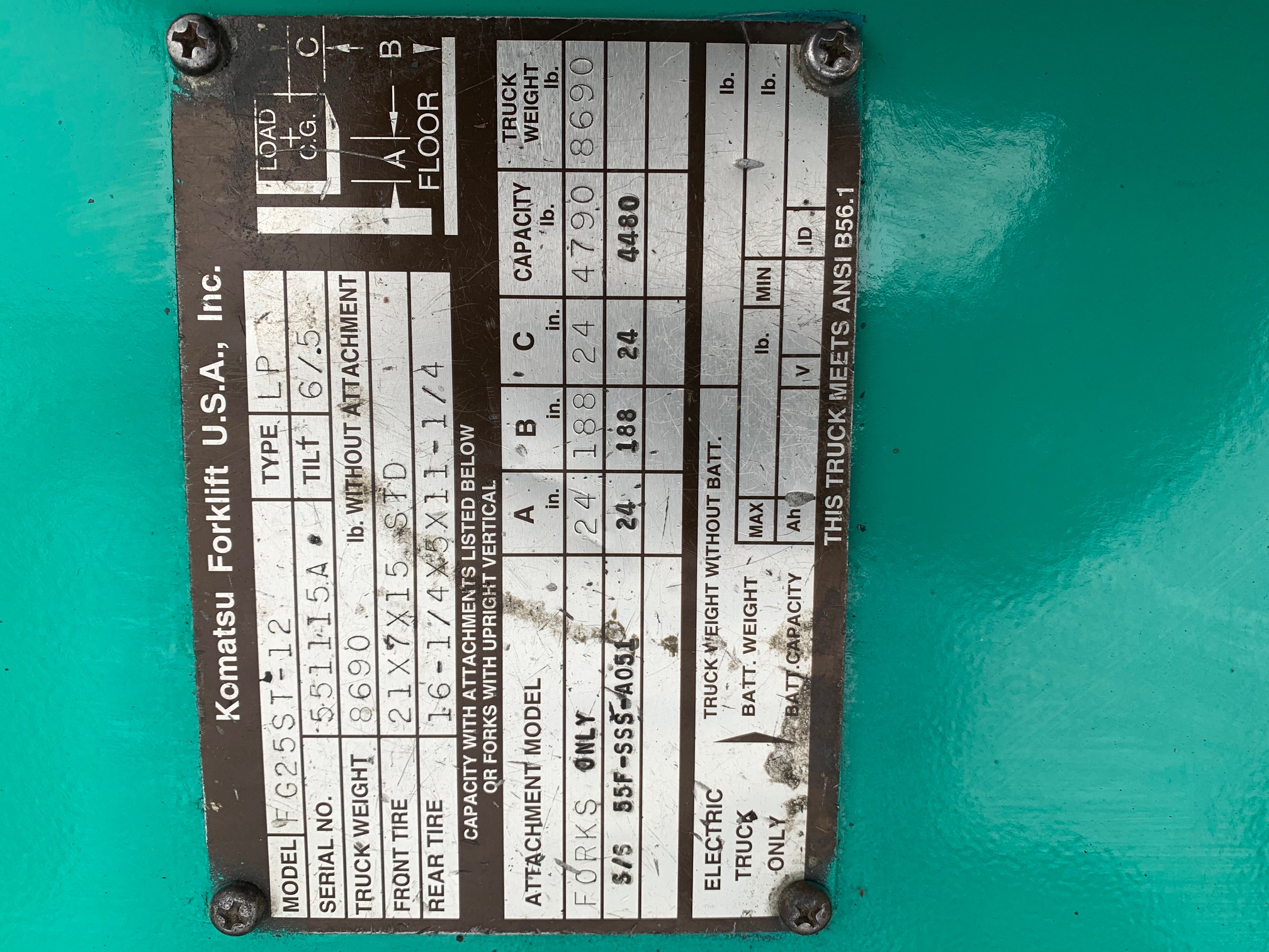 Model FG25ST-12 2001 komatsu forklift with serial number 551115A for sale