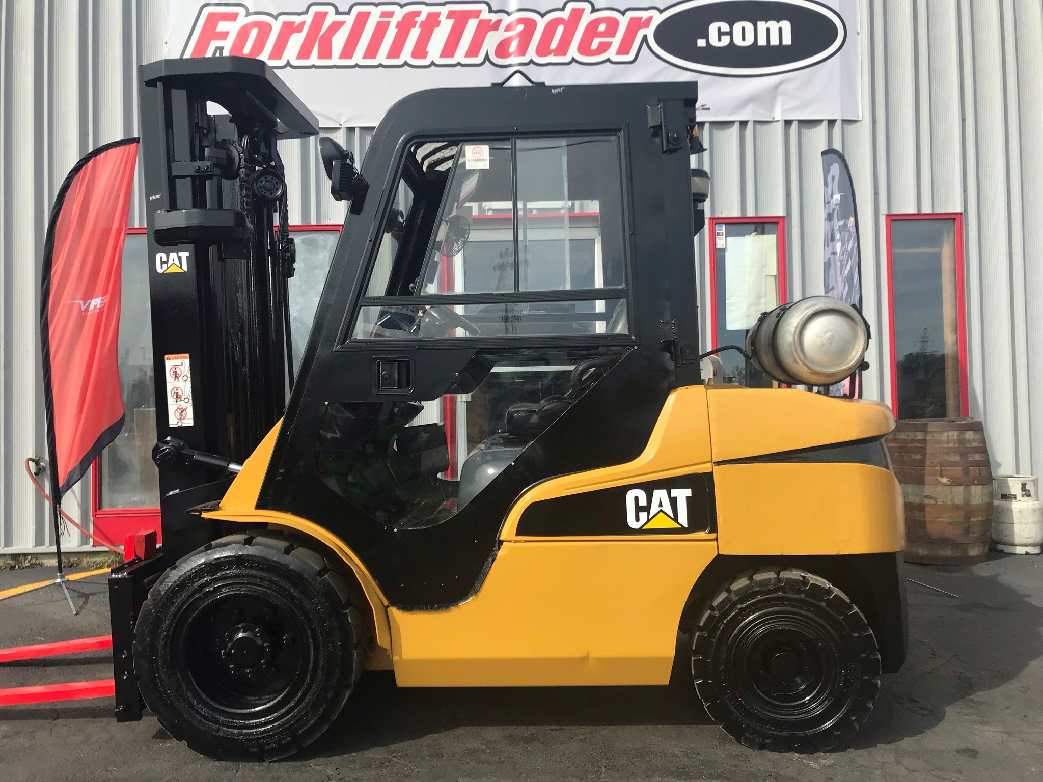 186" lift height yellow 2014 caterpillar forklift for sale