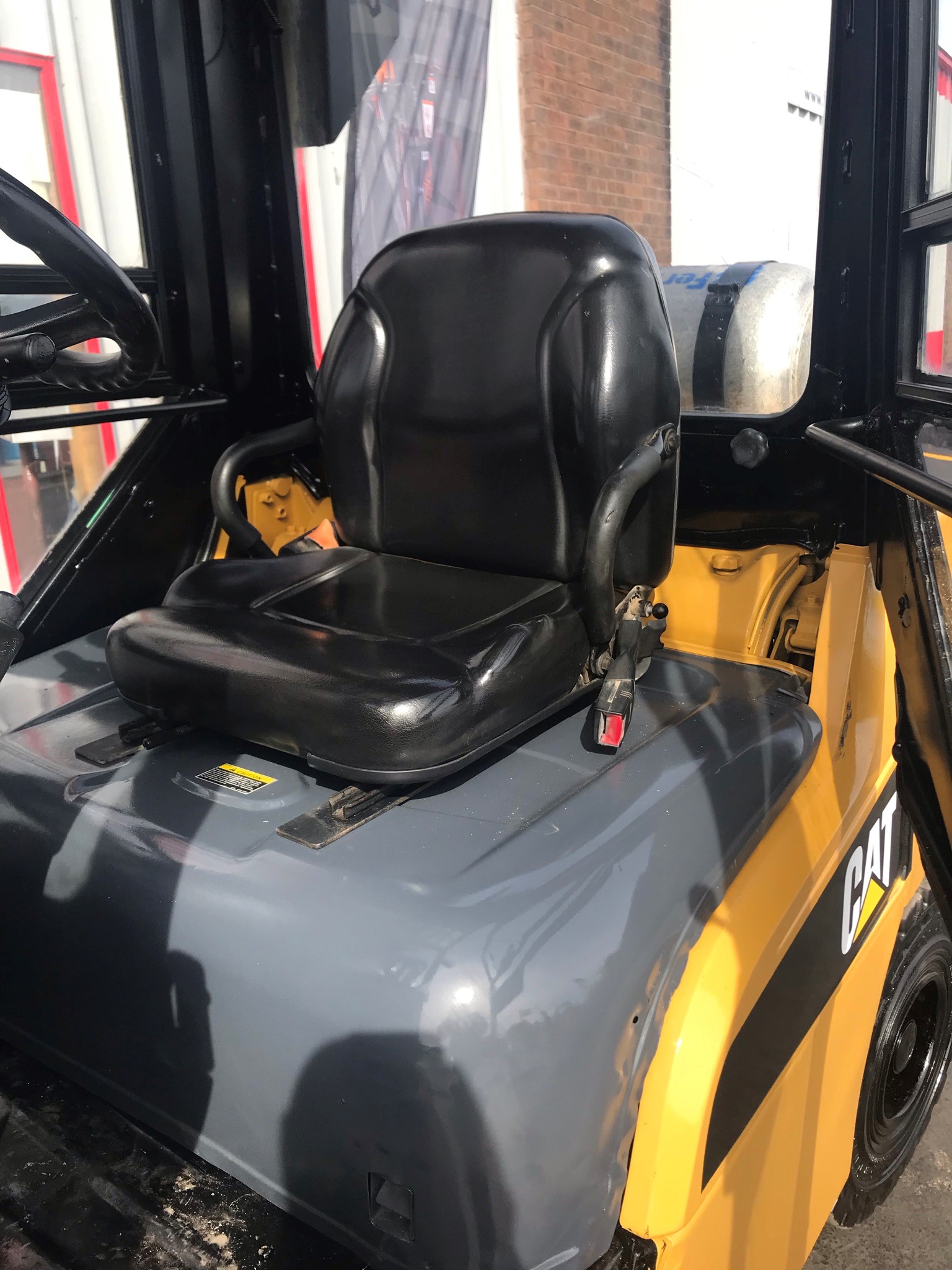 6,300lb capacity yellow caterpillar forklift for sale