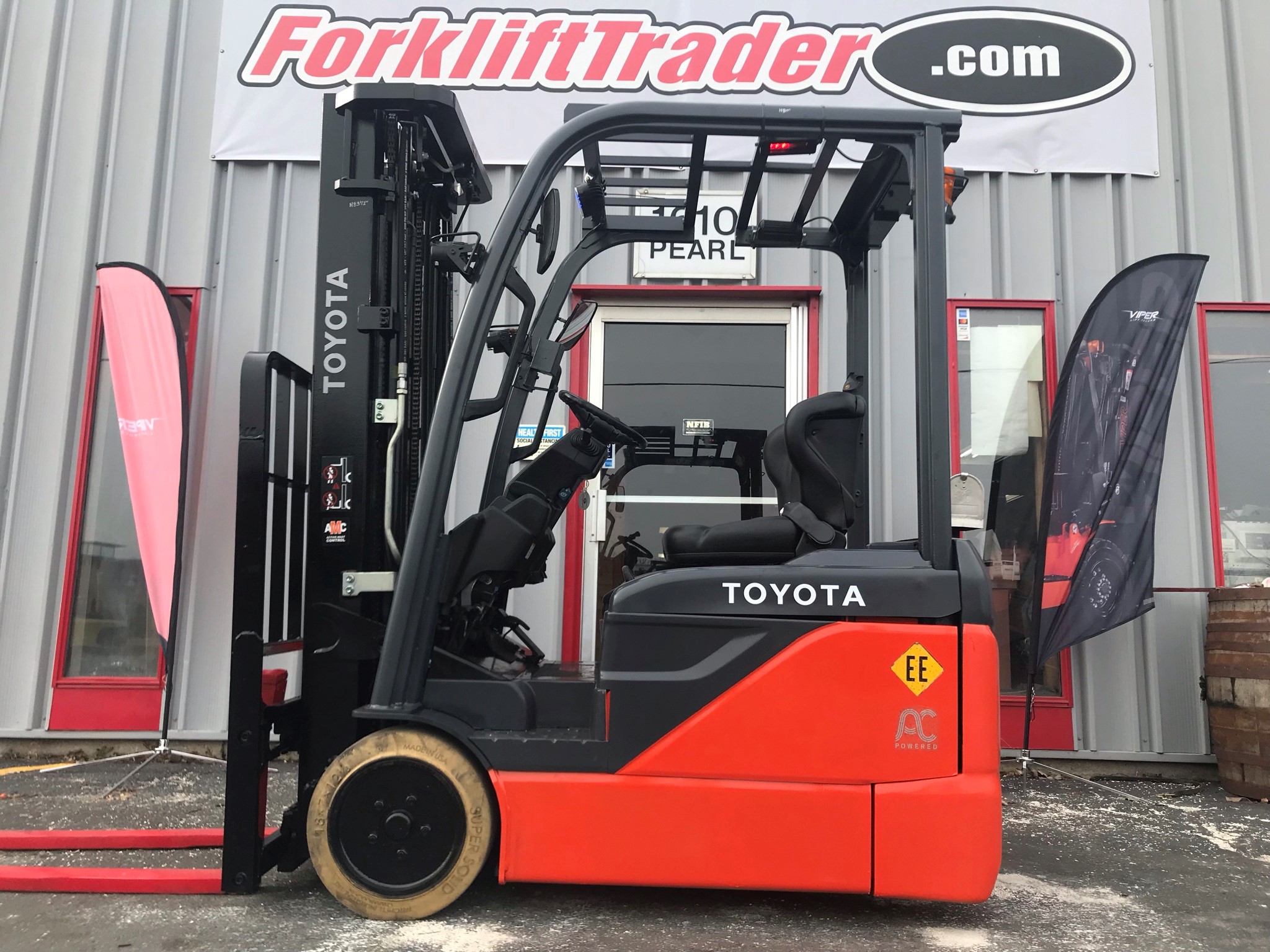 189" lift height orange 2015 toyota forklift for sale 189" lift height orange 2015 toyota forklift for sale