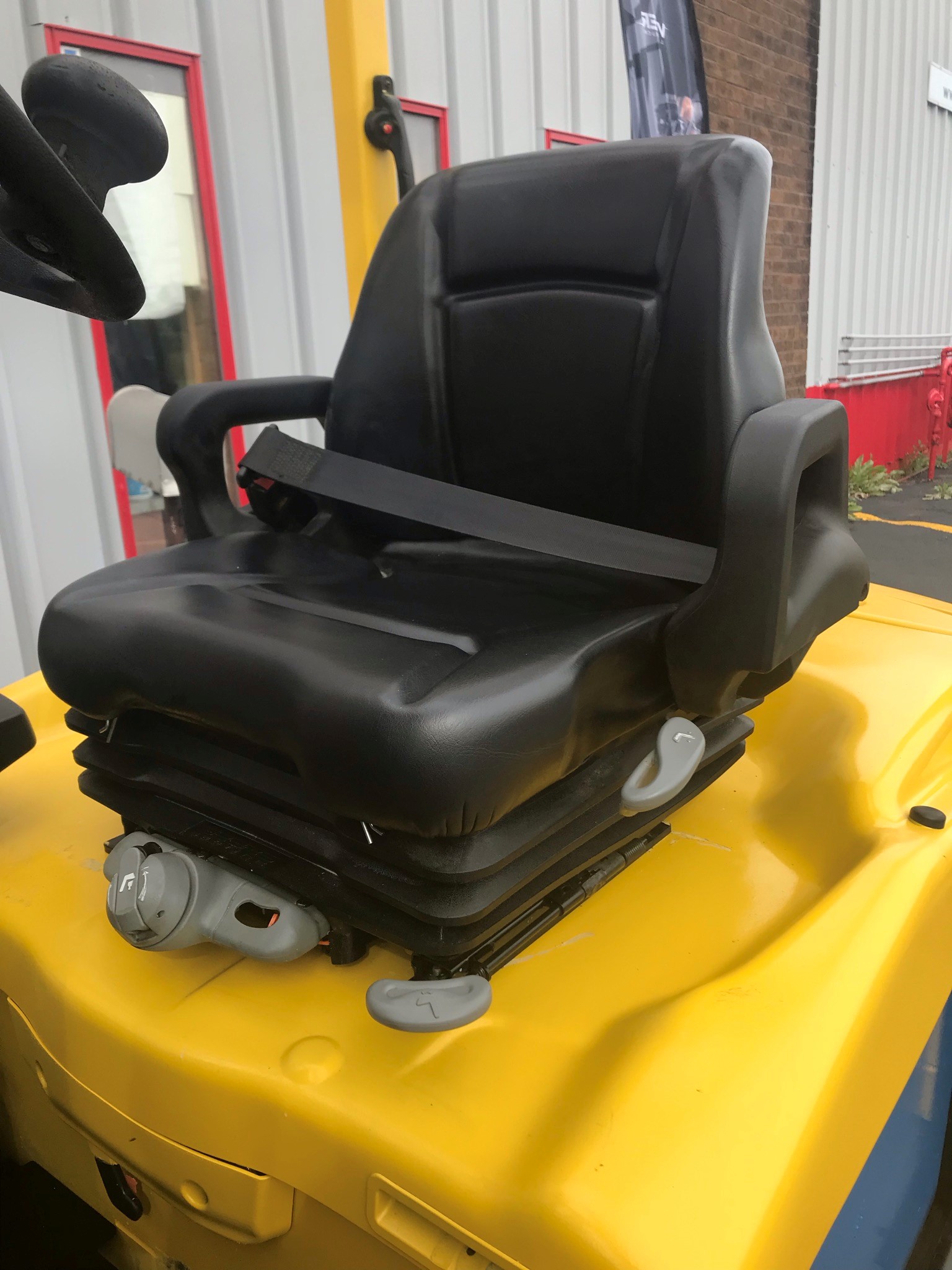 5,500lb capacity 2015 hyster forklift for sale