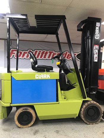 Green clark forklift with 42" forks for sale
