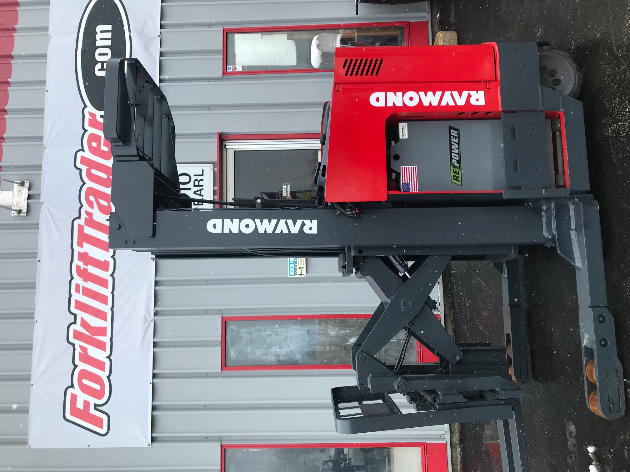 3,000lb capacity 2001 raymond forklift for sale
