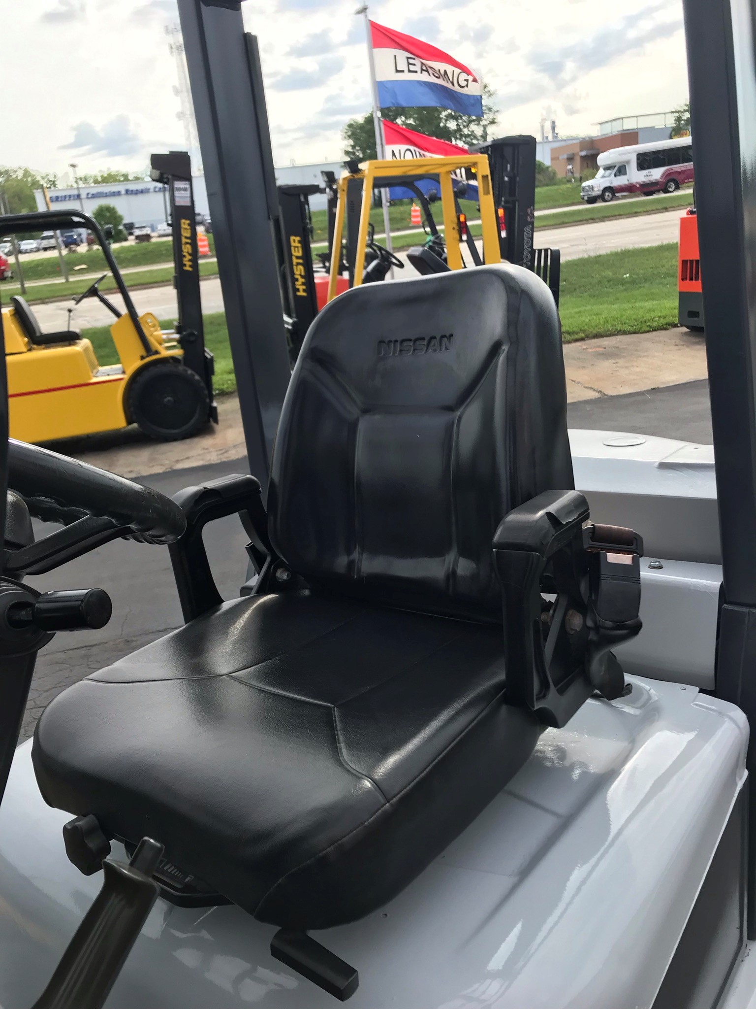 Gas white nissan forklift for sale