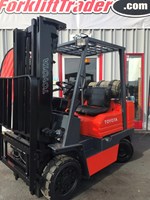 Power steering orange toyota forklift for rent