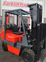 Cushion tires orange toyota forklift for rent