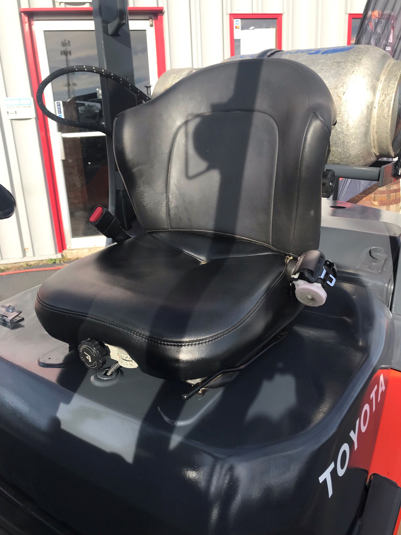2014 toyota forklift with power steering for sale